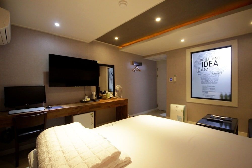 Busan Guseodong Zenith Room (Standard room (free watching Netflix ) 13
