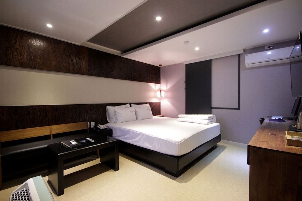 Busan Guseodong Zenith Room (Standard room (free watching Netflix ) 11