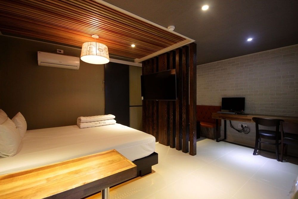 Busan Guseodong Zenith Room (Special room (free watching Netflix +) 7