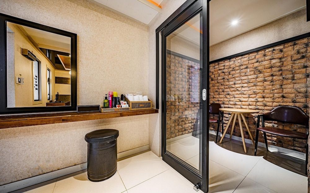 Busan Guseodong Zenith Room (Special room (free watching Netflix +) 14