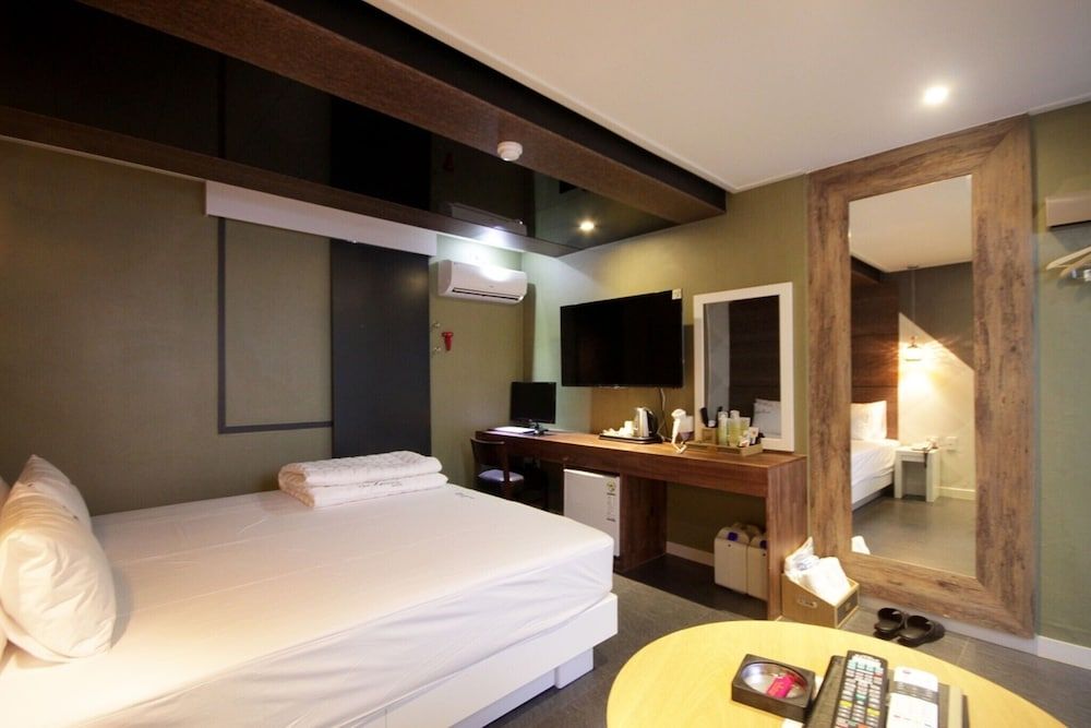 Busan Guseodong Zenith Room (Standard room (free watching Netflix ) 7
