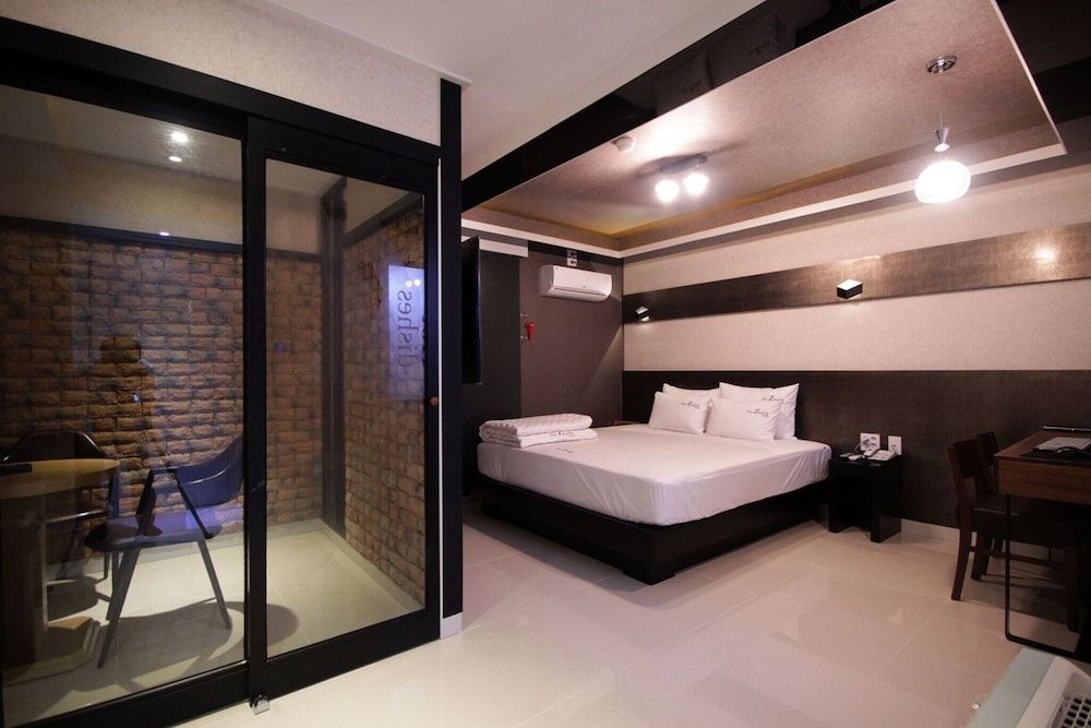 Busan Guseodong Zenith Room (Special room (free watching Netflix +) 17