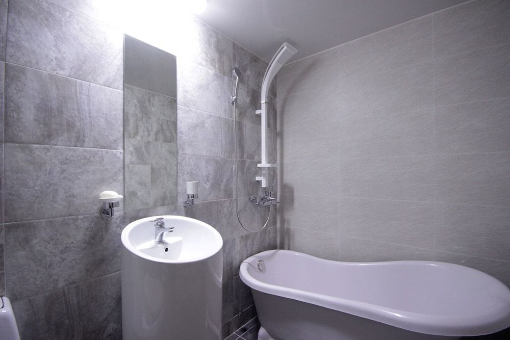 Busan Guseodong Zenith Room (Standard room (free watching Netflix ) 10