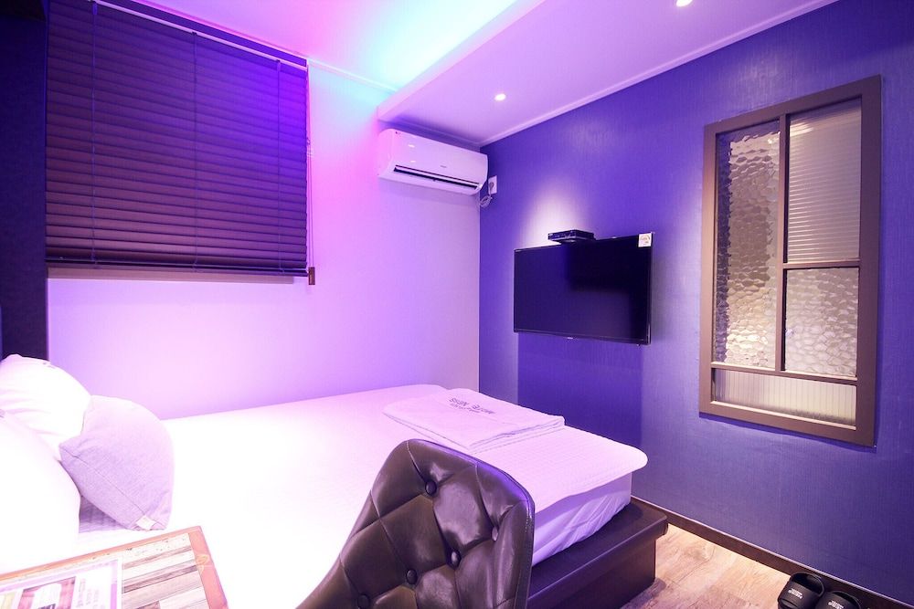 Busan Yeonsandong Hue Room (Standard Room) 2