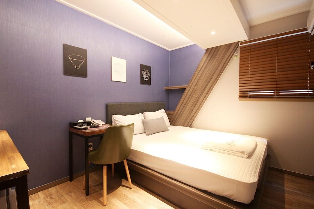 Busan Yeonsandong Hue Room (Standard Room) 5