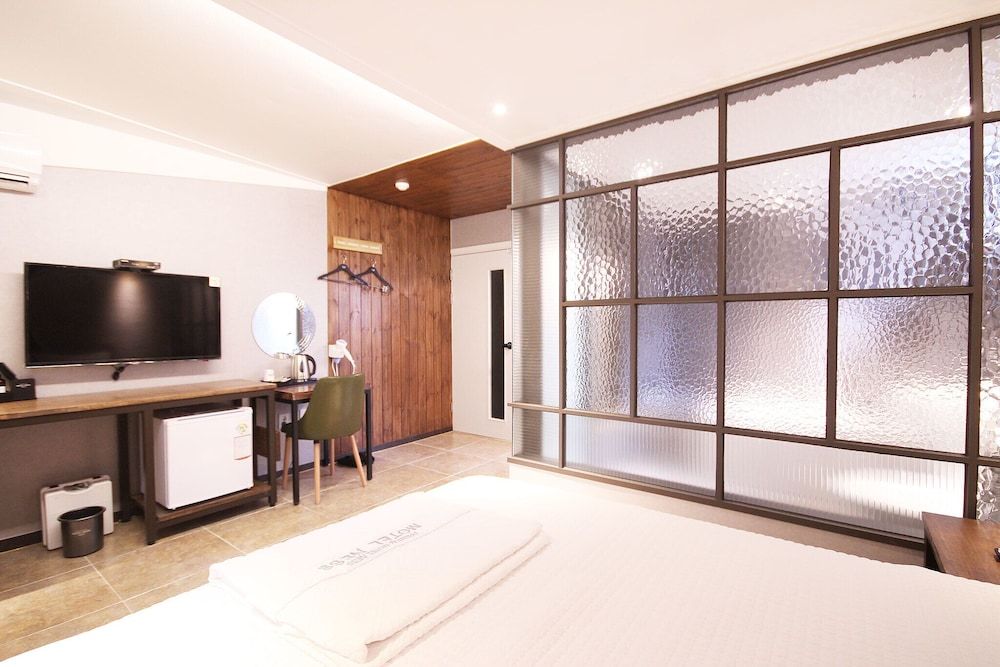 Busan Yeonsandong Hue Room (VIP) 17