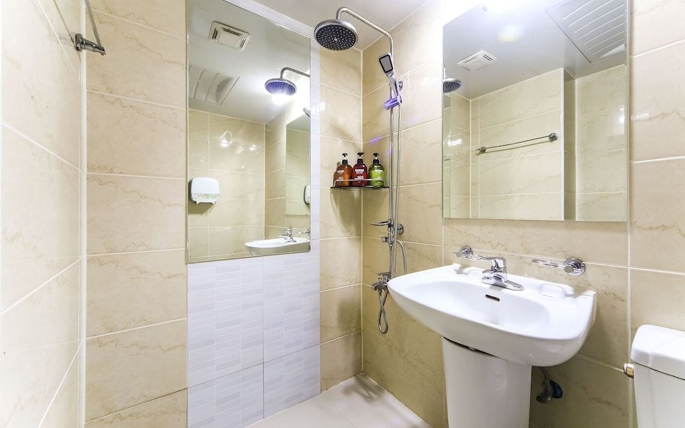 undefined Busan Gupo Cats 7