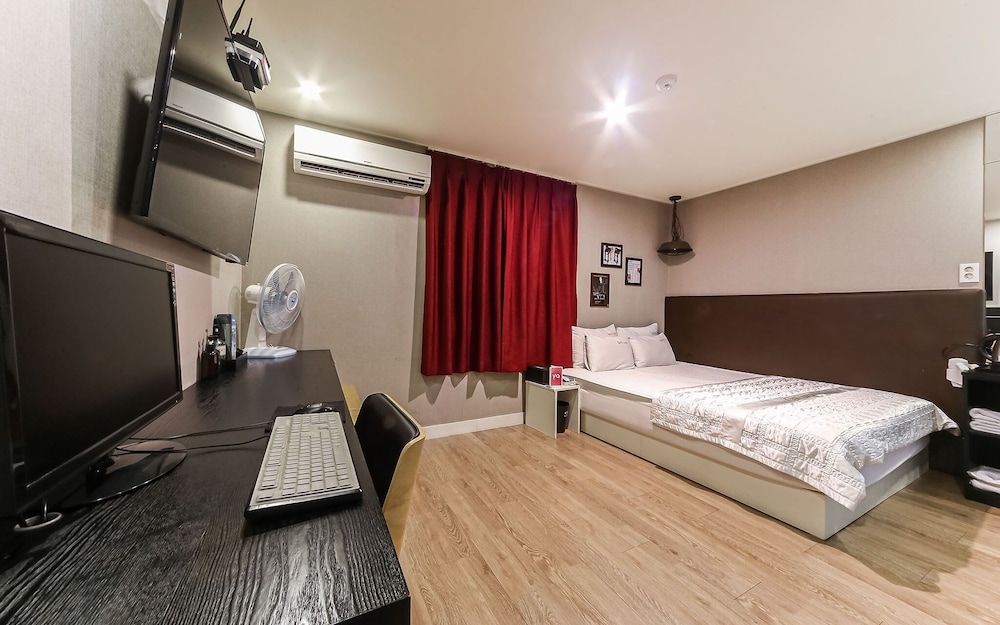 Busan Dongrae Day Room (Deluxe Gold (Netflix available)) 12