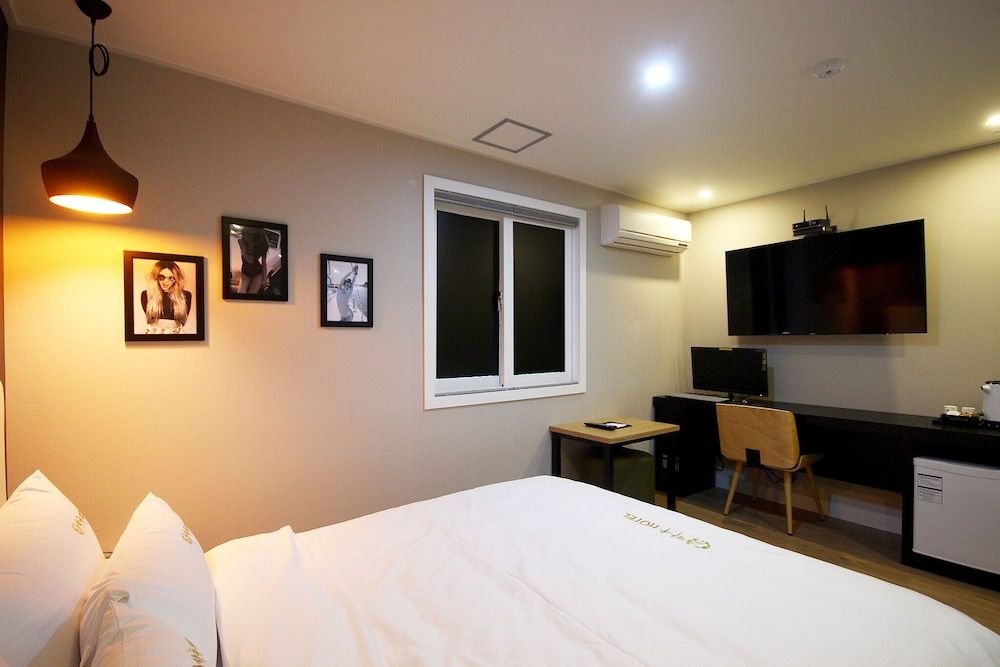 Busan Dongrae Day Room (Deluxe (Netflix Available)) 17