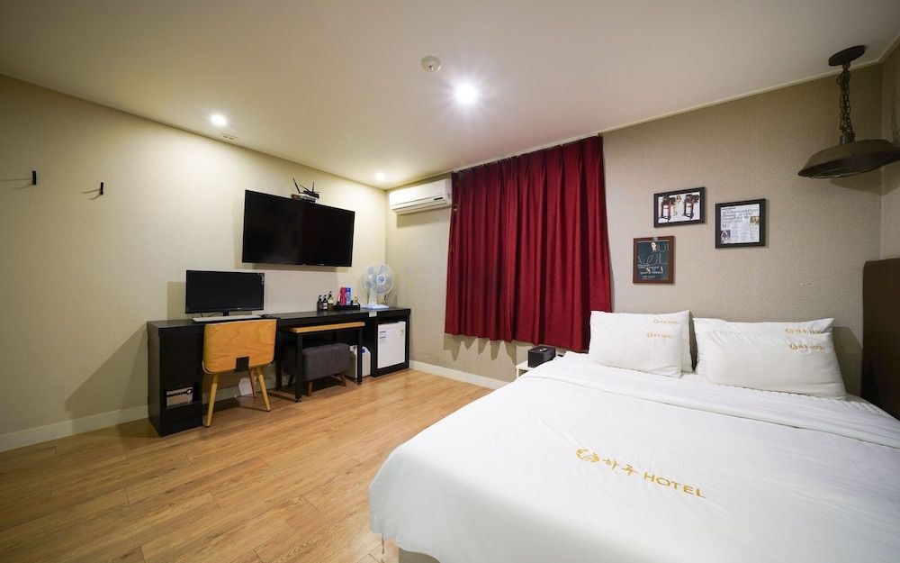 Busan Dongrae Day Room (Deluxe Gold (Netflix available)) 10