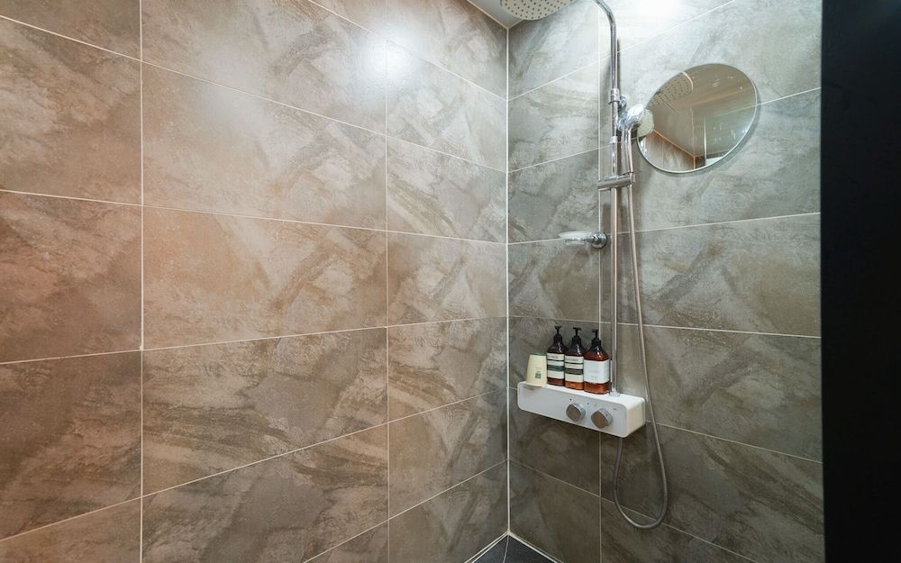 Busan Dongrae Day Room (Deluxe Gold (Netflix available)) 7