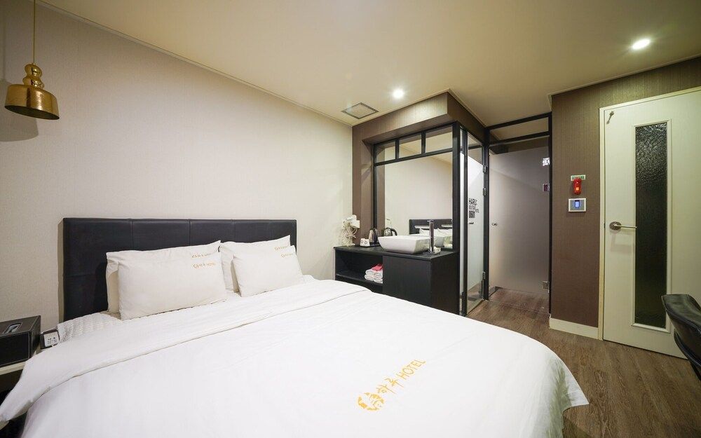 Busan Dongrae Day Room (Standard (Standard/Netflix available))