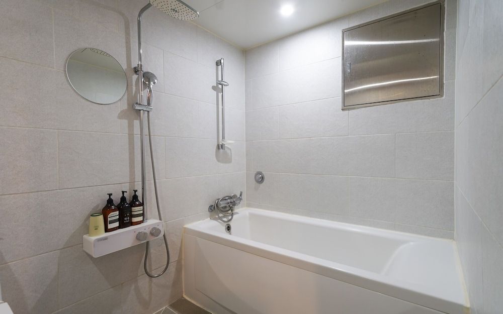 Busan Dongrae Day Room (Deluxe (Netflix Available)) 21