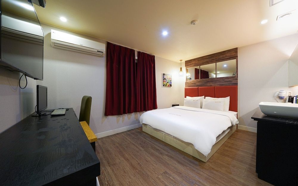 Busan Dongrae Day Room (Deluxe (Netflix Available)) 23