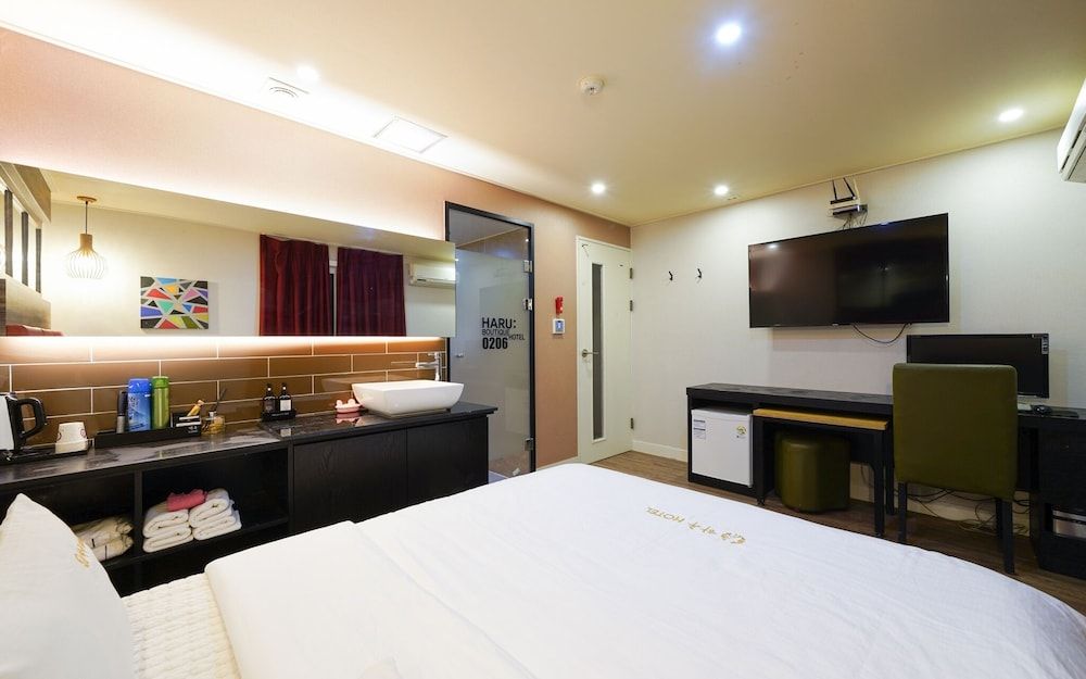 Busan Dongrae Day Room (Deluxe (Netflix Available)) 4