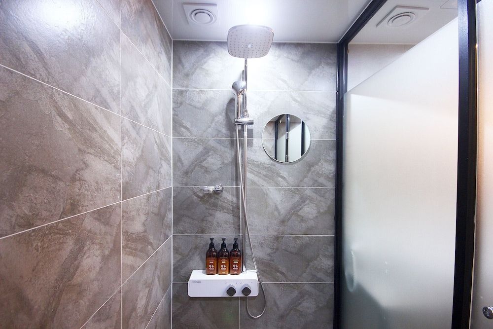 Busan Dongrae Day Room (Deluxe Gold (Netflix available)) 20