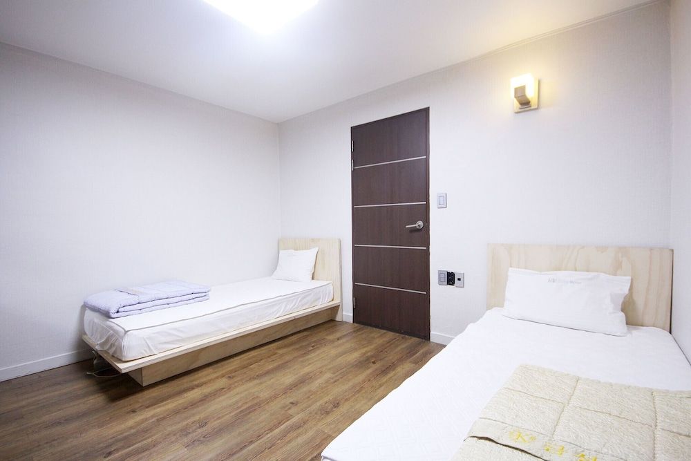 undefined Busan Yeongju-dong The Locci 7