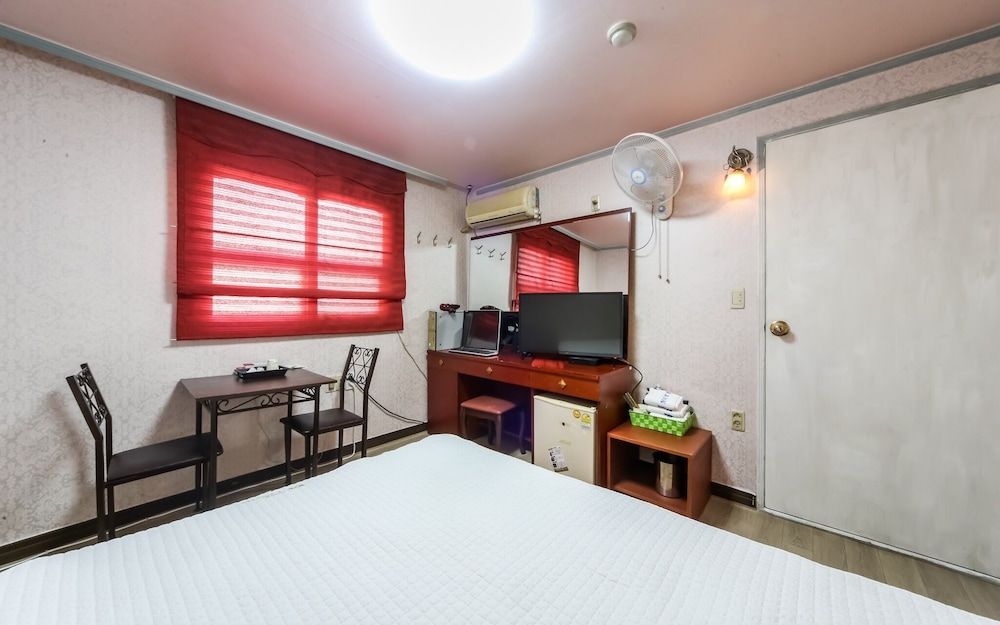 undefined Busan Gwangalli J 4