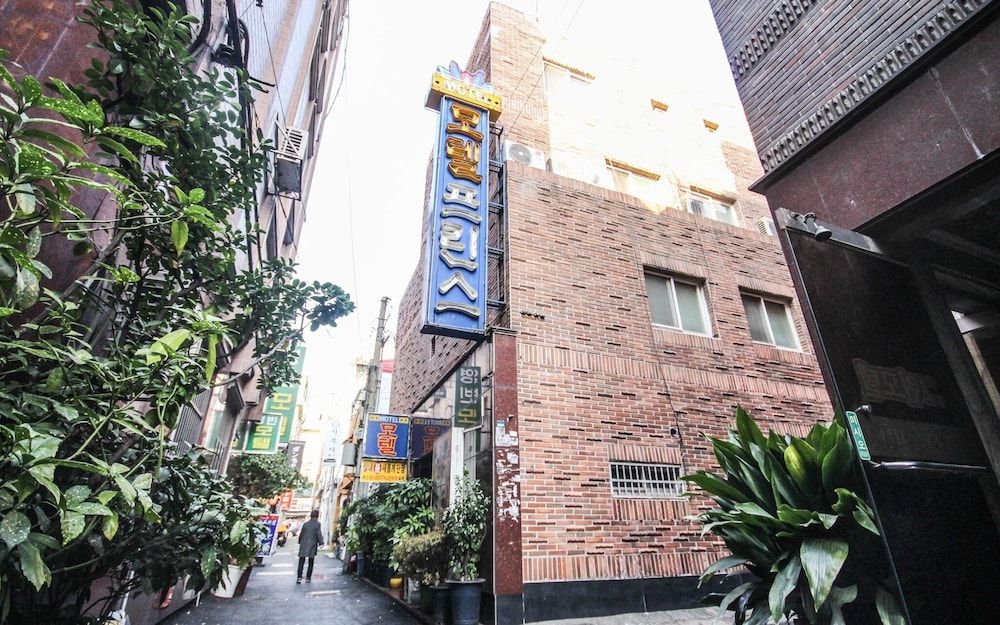 undefined Busan Nampo-dong Prince