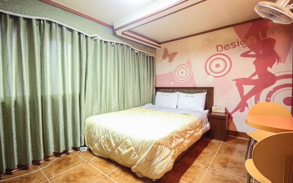 undefined Busan Nampo-dong Prince 10