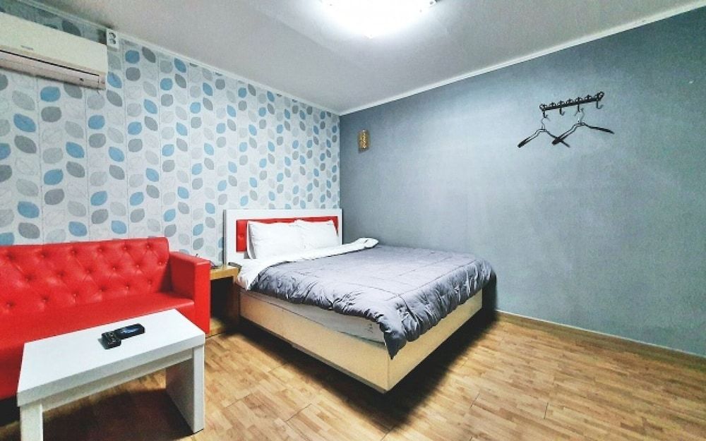 undefined Busan Daeyeon-dong Ribe 4