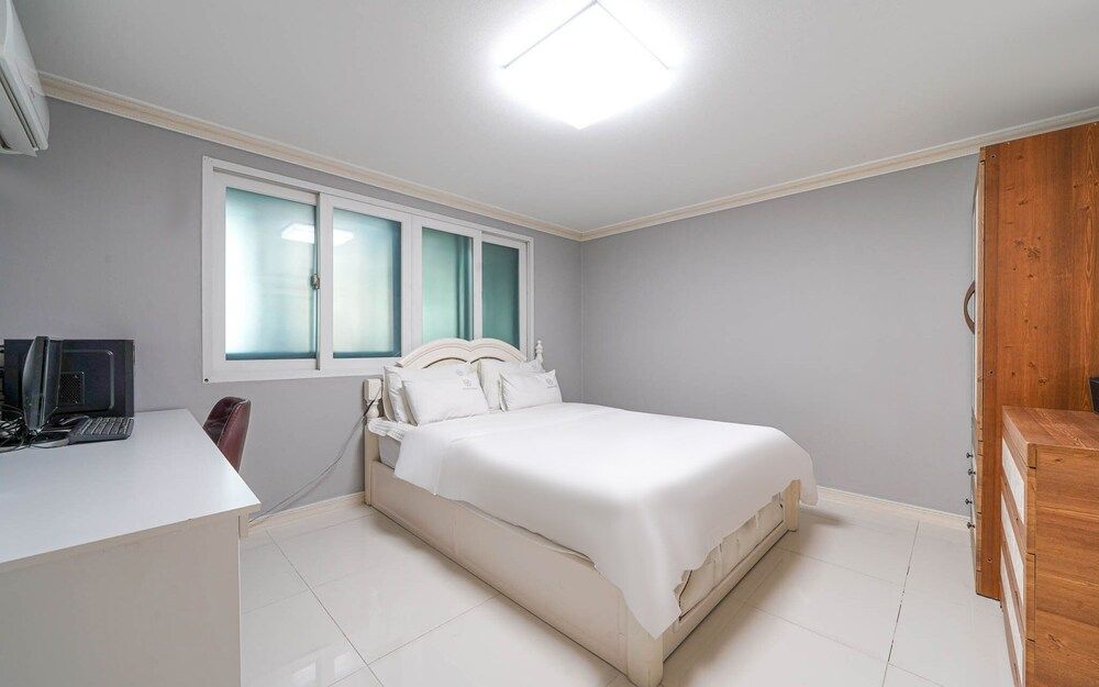 Busan Daeyeondong Welkin Room (Premier Triple (Free Netflix viewing ) 8