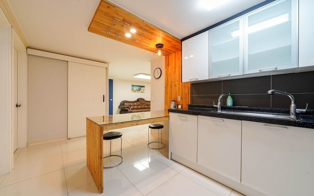 Busan Daeyeondong Welkin Room (Premier Triple (Free Netflix viewing ) 7