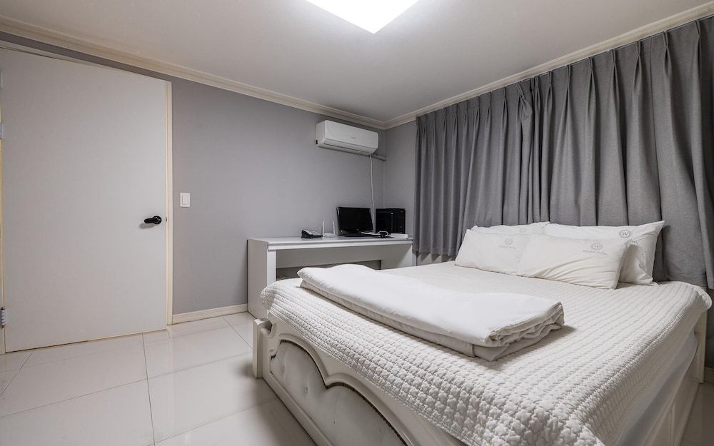 Busan Daeyeondong Welkin Room (Premier Triple (Free Netflix viewing ) 23