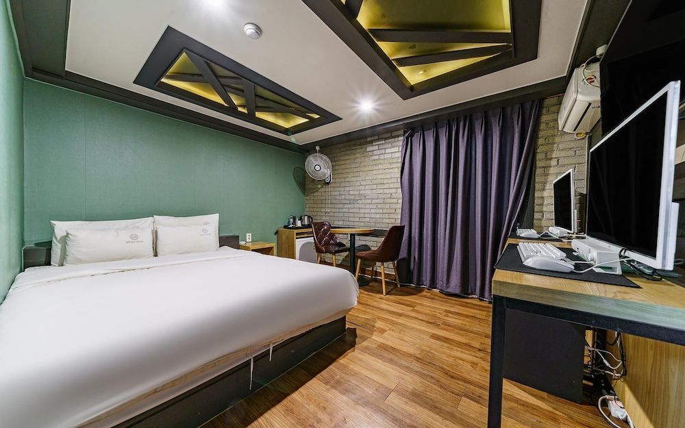 Busan Daeyeondong Welkin Room (Couple PC (high-end gaming PC headset)