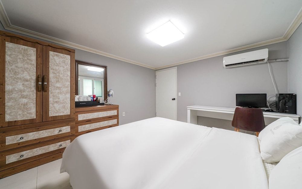 Busan Daeyeondong Welkin Room (Premier Triple (Free Netflix viewing ) 9