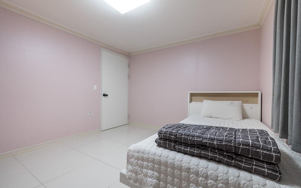 Busan Daeyeondong Welkin Room (Premier Triple (Free Netflix viewing ) 26