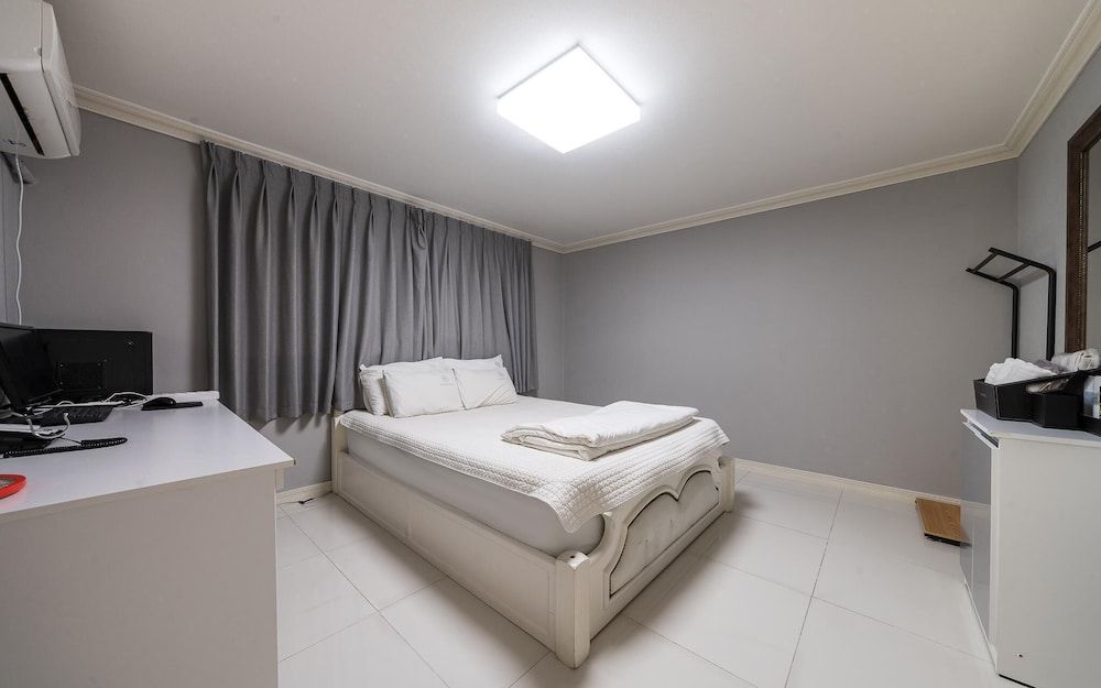 Busan Daeyeondong Welkin Room (Premier Triple (Free Netflix viewing ) 22