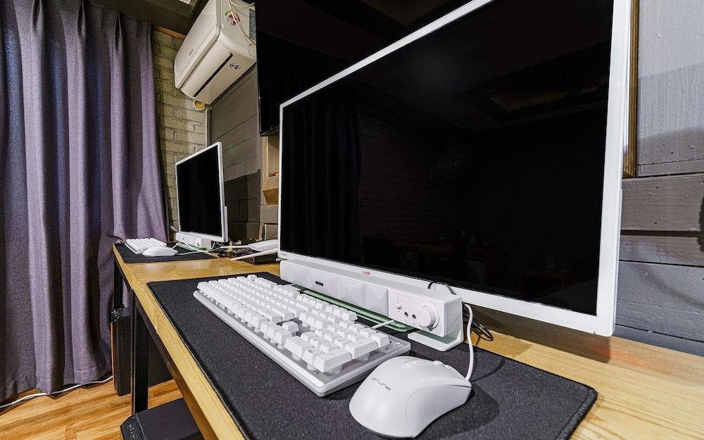 Busan Daeyeondong Welkin Room (Couple PC (high-end gaming PC headset) 2