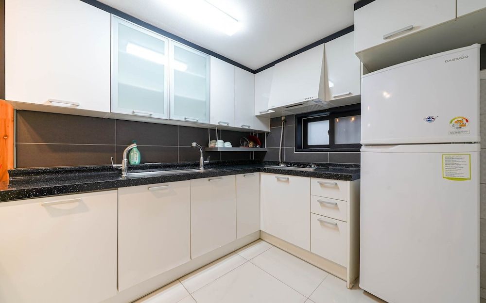 Busan Daeyeondong Welkin Room (Premier Triple (Free Netflix viewing ) 6