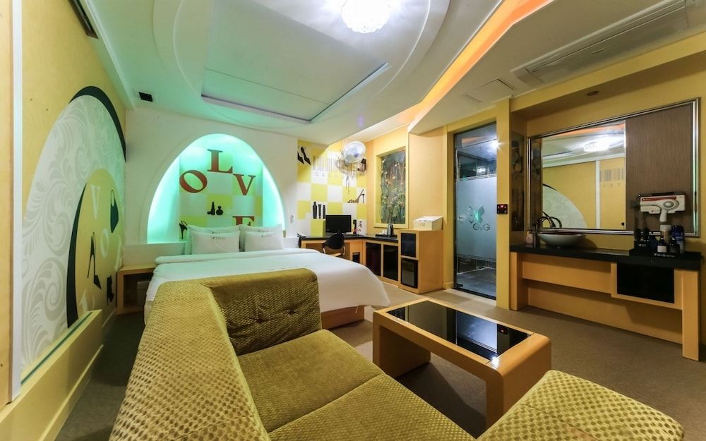 Busan Dongnae G and G Room (Standard Walking Deal (Netflix availa)