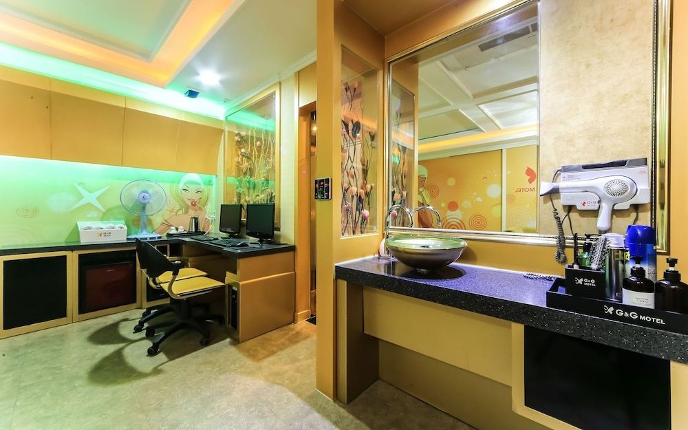 Busan Dongnae G and G Room (SKY VIP (available to watch Netflix)) 5