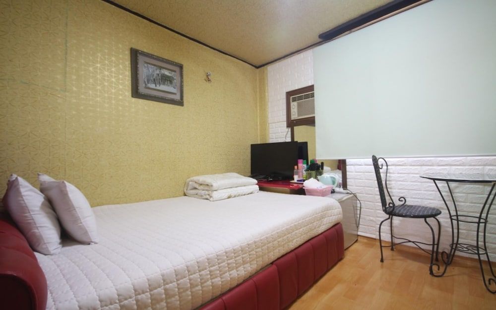 undefined Busan Seomyeon Samcheonjang 3