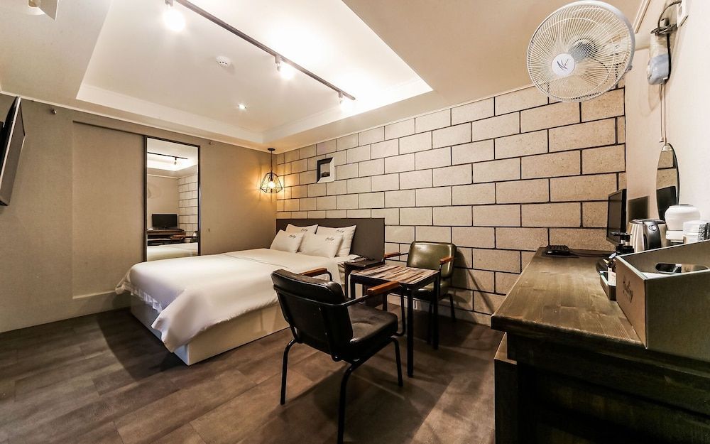 undefined Busan Deokcheon Healing 8