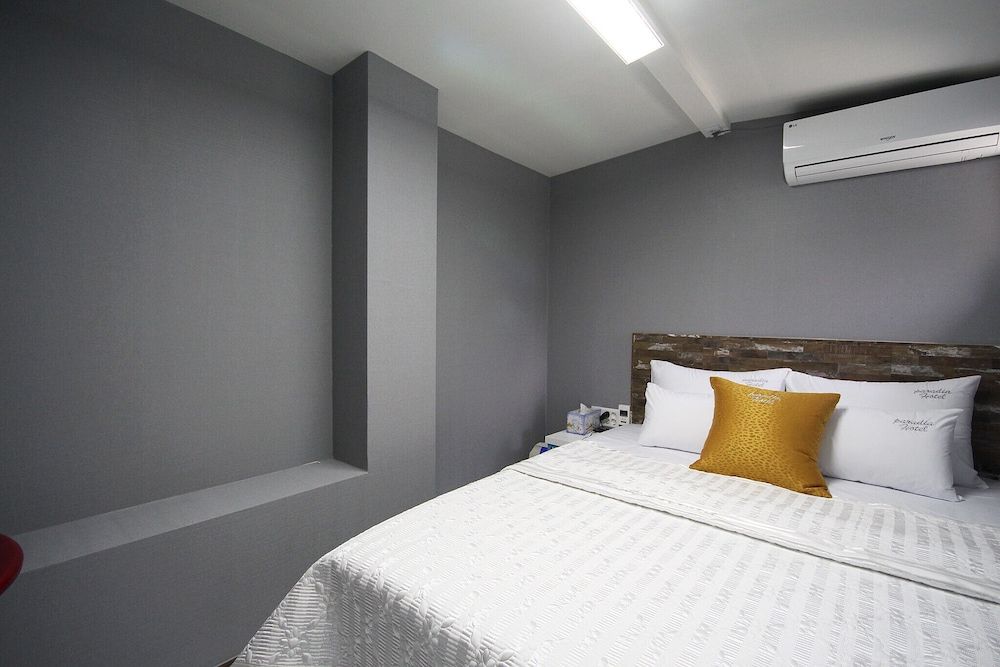 undefined Busan Mandeok Paradia 8