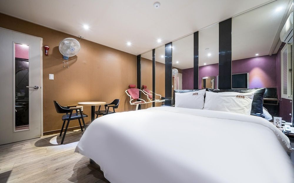 Busan Deokcheon Coco Room (Standard Room (Netflix Available/MAX ) 2