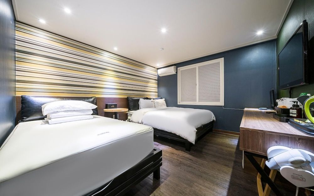 Busan Deokcheon Coco Room (Twin (Netflix Available)) 10