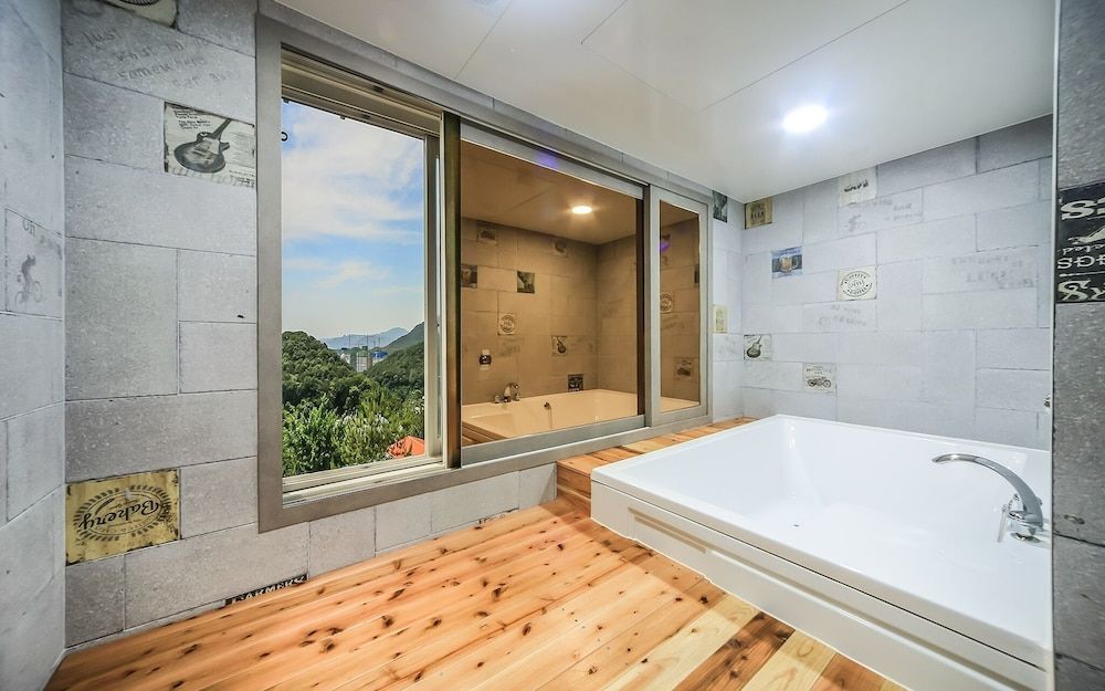 undefined Busan Mandeok Den Basta Ryokan 7