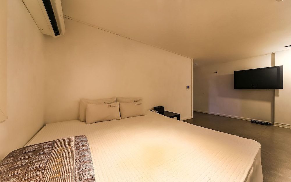 undefined Busan Oncheonjang JS 10