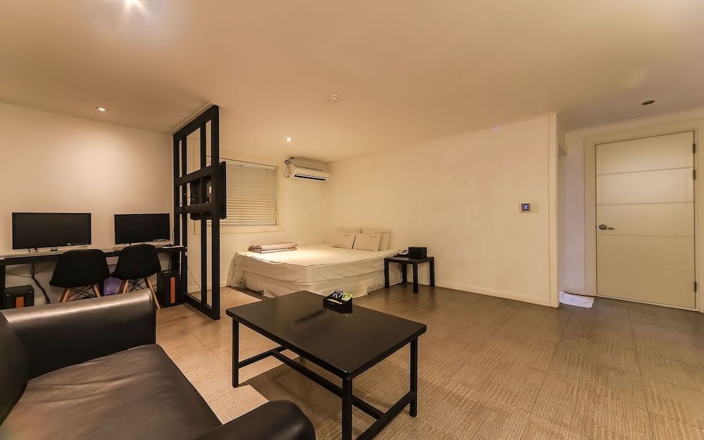 undefined Busan Oncheonjang JS 9