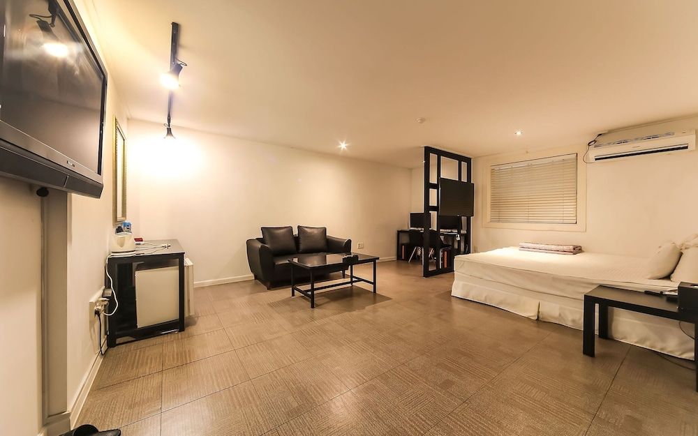 undefined Busan Oncheonjang JS 8