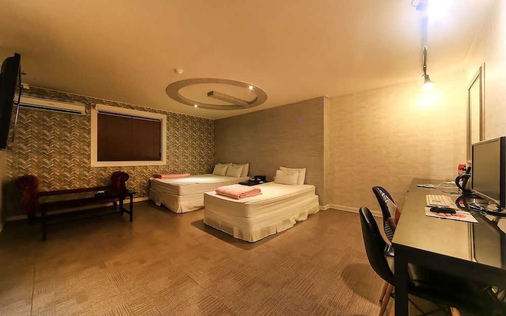 Busan Oncheonjang JS Room (Twin)