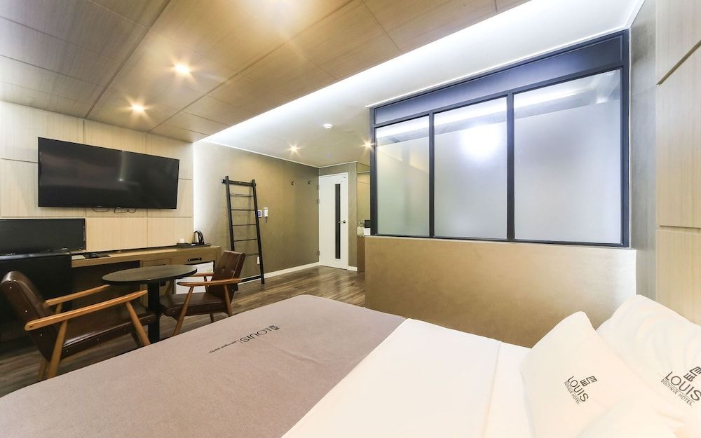 Busan Sasang Louis Hotel Room (Deluxe (Netflix & YouTube Available)) 19