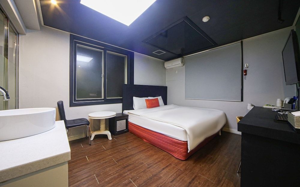 undefined Busan Daeyeondong Z 10