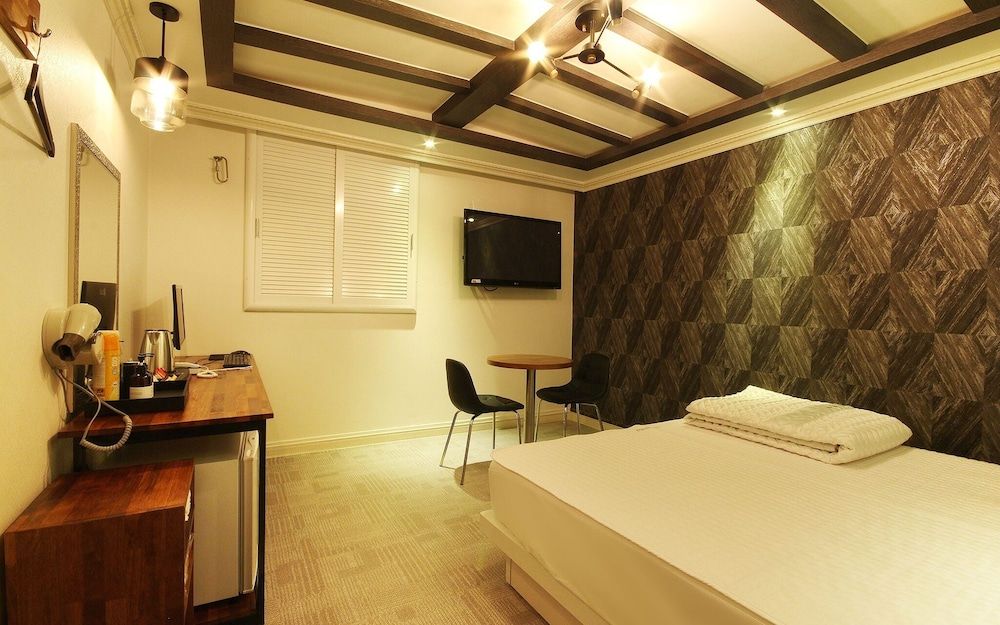 Busan Gupo A Room (Standard room (Netflix viewing availa) 16