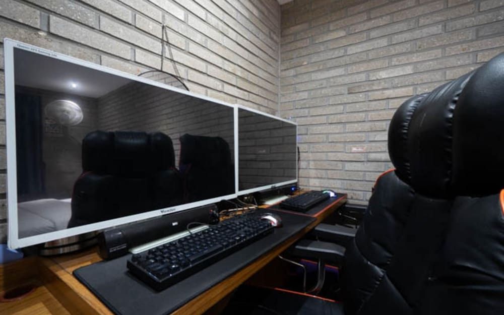 Busan Yeonsandong Ellui Room (PC room (couple PC fully equipped wit) 2